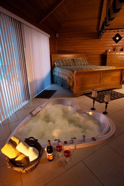 Serenity Springs - Michigan City Springfield Room photo