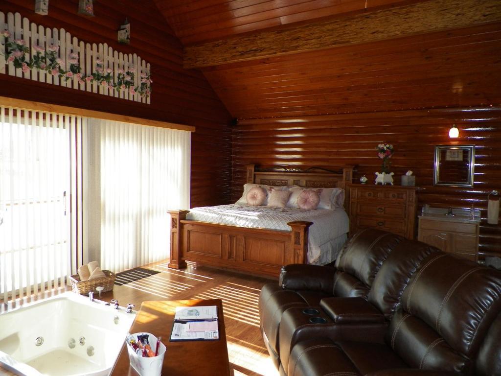 Serenity Springs - Michigan City Springfield Room photo